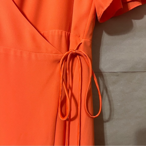 Alice + Olivia | NWT Sandra Wrap Dress Mini Flutter Sleeve Monarch Orange Size 8 - Picture 8 of 12